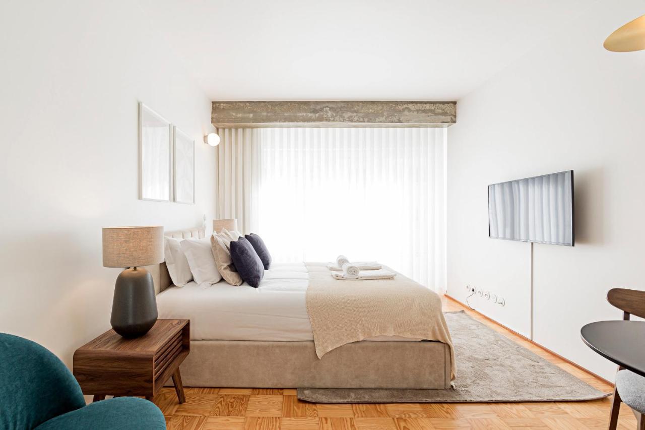 Ceuta Studio Apartments By Lovelystay Porto Exterior photo
