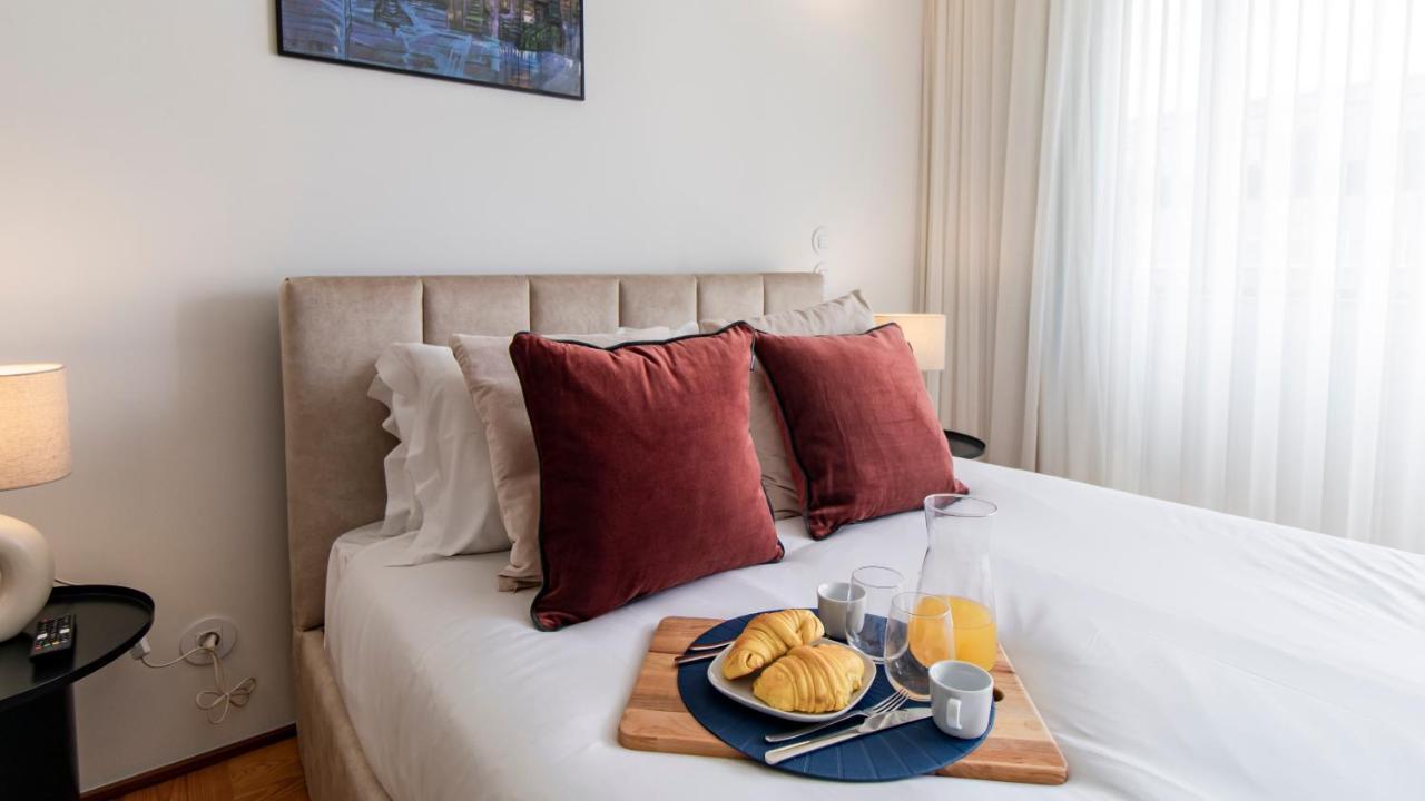 Ceuta Studio Apartments By Lovelystay Porto Exterior photo
